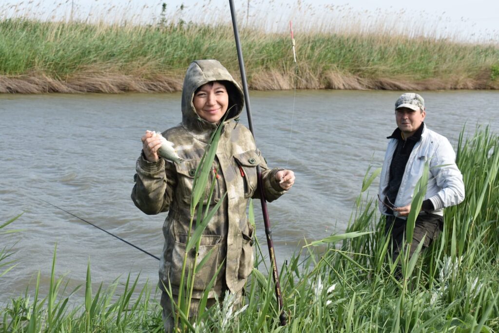 Включи лову. Соревнования по рыбной ловле. Рыбалка на Кубани. Рыбное место фото. Соревнования по рыбной ловле в России.
